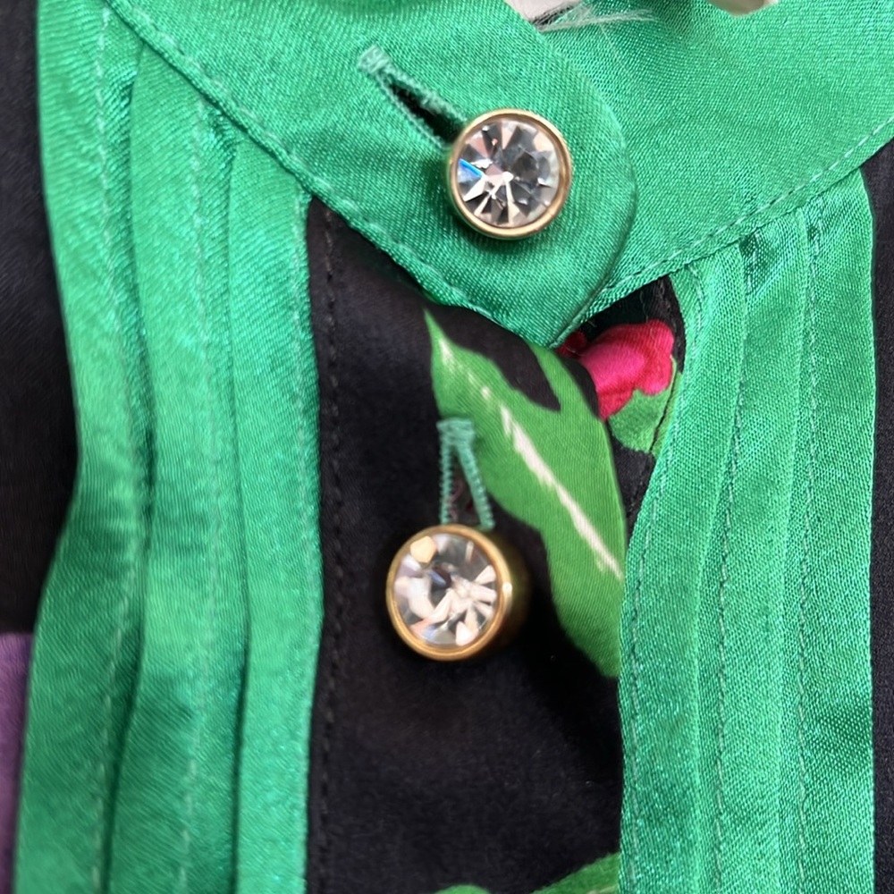 D&G blouse - Picture 8 of 8